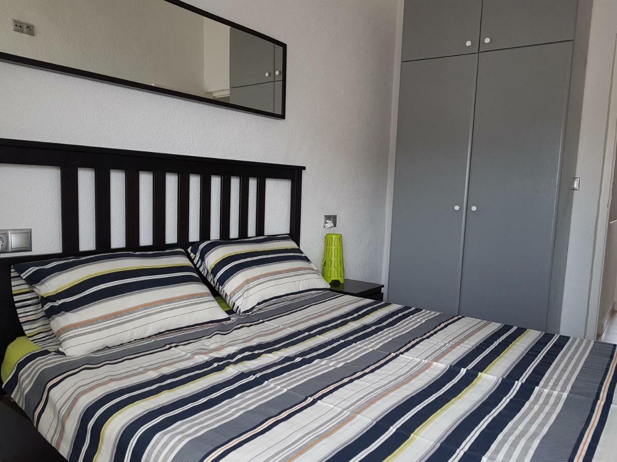אוריהואלה Campoamor Villa & Private Pool, Garden & Roof Terraces Distant Sea Views מראה חיצוני תמונה